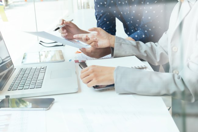 Offshore Title Examination Unveiled: Myths, Facts, and Business Insights